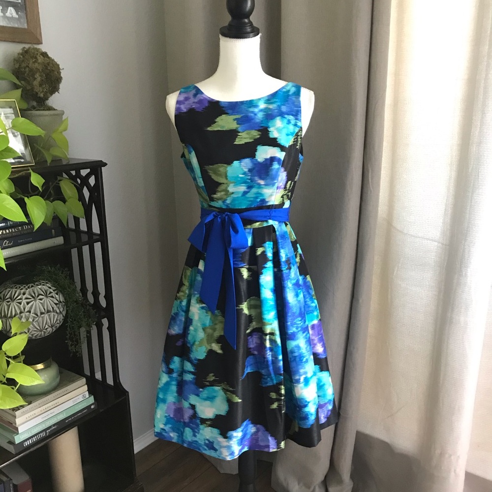 Eliza J Sleeveless Printed A-Line Party Dress